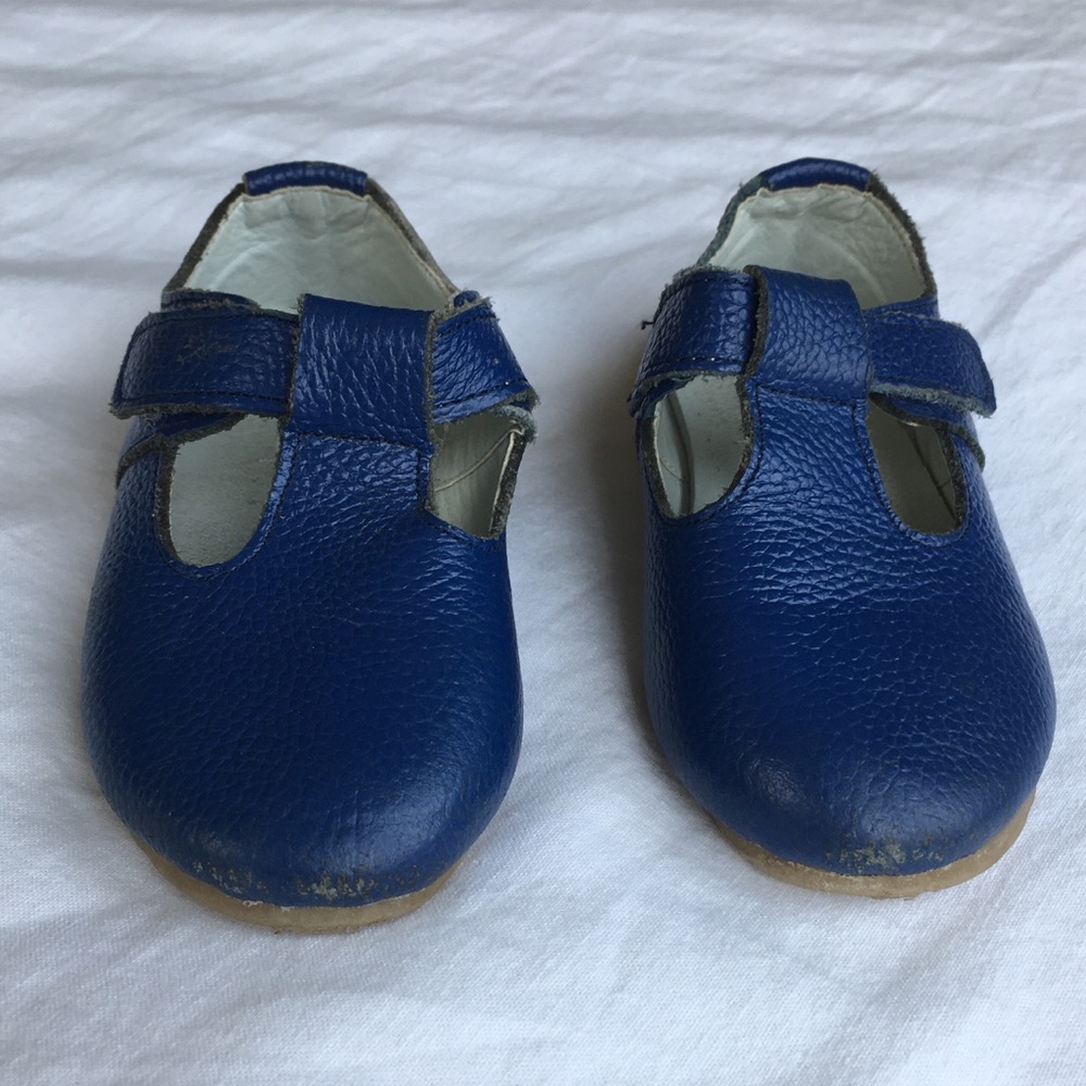 Blue leather Mary Jane T-strap Shoes Girls Size 8